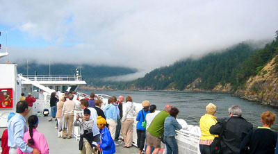 [ Morning fog on the islands ]