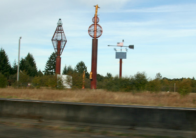 [ Strange sights on the highway ]