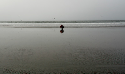 [ With daddy on the beach ]