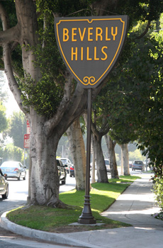 [ Beverly Hills sign ]