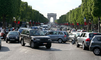 [ Traffic on the Champs-Elysees]
