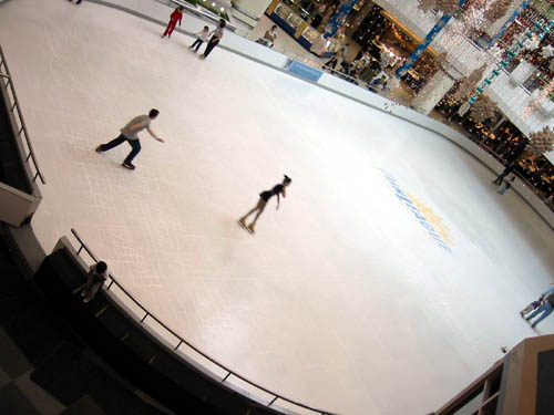 [ Rink at the mall ]