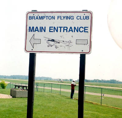[ Club entrance ]