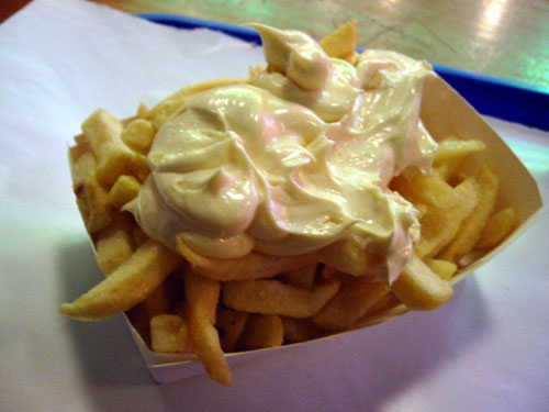 [ Fries with mayonnaise ]