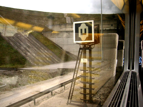[ Entering the Chunnel ]