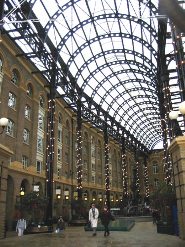 [ Hay's Galleria ]