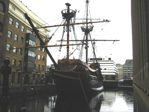 [ Old boat ]
