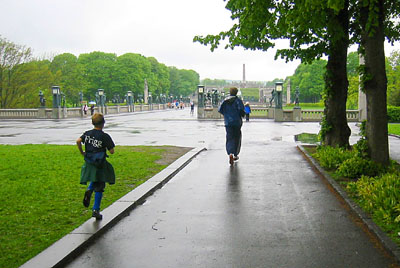 [ 
Running to Vigeland Park ]