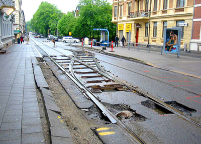 [ 
Streetcar tracks ]