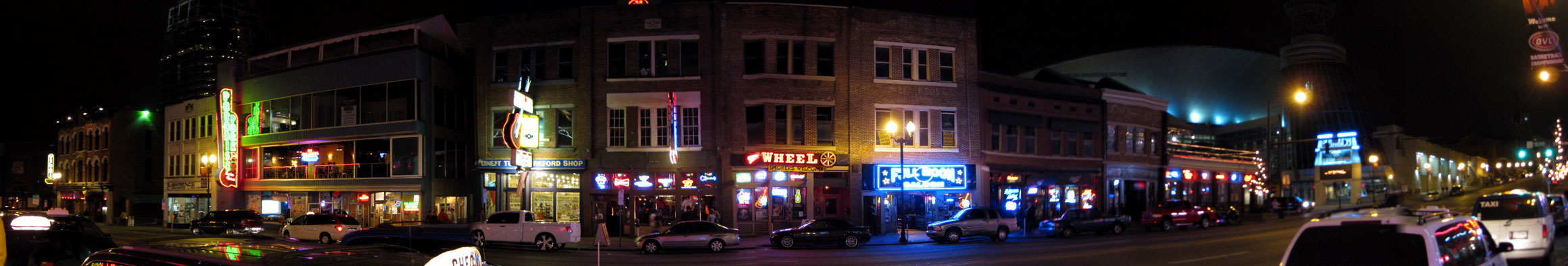 [ Nashville Broadway at night ]