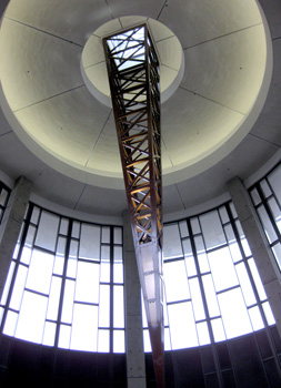 [ Giant spike ]