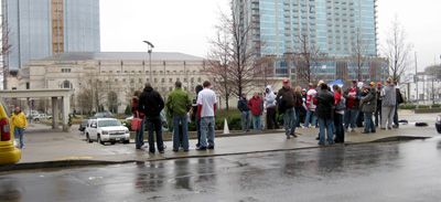 [ Detroit faithful wait for the players ]
