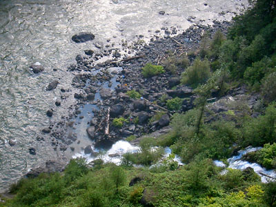 [ The rocks 

]