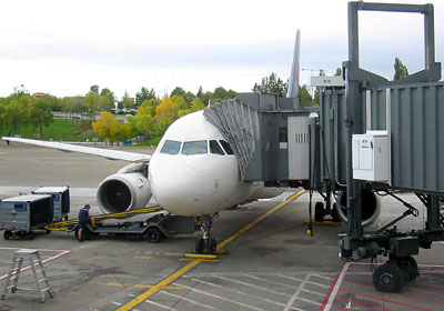 [ AC flight from 

Toronto ]