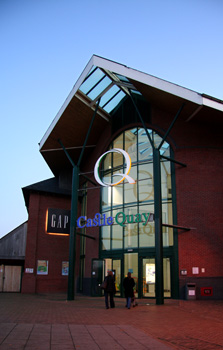 [ Castle Quay in Banbury ]