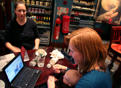 [ Skype in the coffee shop ]